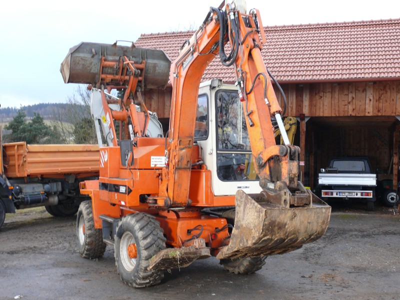 Takeuchi 0003